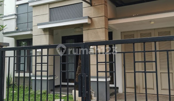 Rumah 2 Lantai di Central Park A Yani Surabaya Siap Huni 2