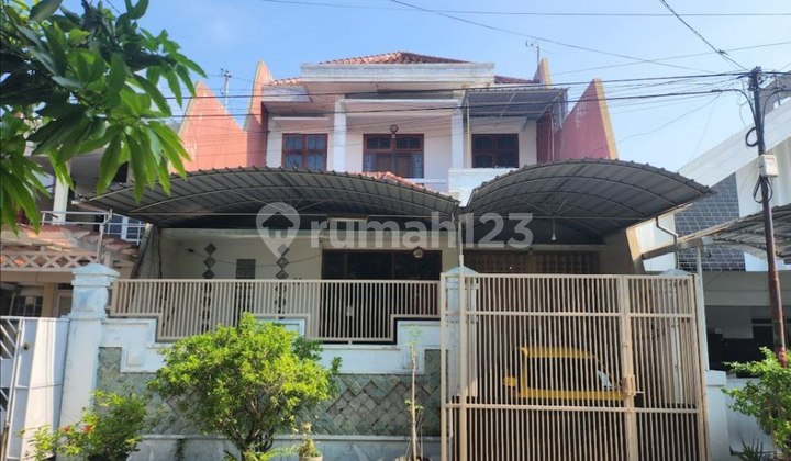 Nice 2-Story House Ready to Occupied/ Investment in Wisma Permai Mulyorejo Hot Item