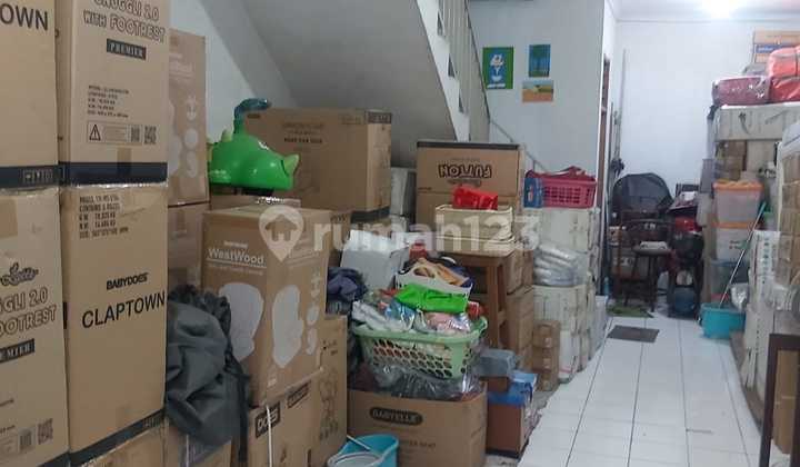 Ready-to-Use Shop for Sale on Letjend Suprapto, Central Jakarta 2