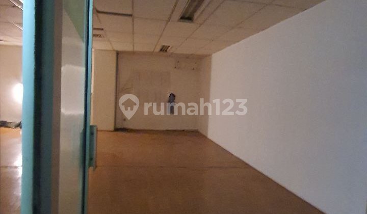 Gedung Korporasi Menteng 3.000M² 5 Lantai Parkir 30 Mobil Gedung Korporasi Menteng 3.000M² 5 Lantai Parkir 30 Mobil