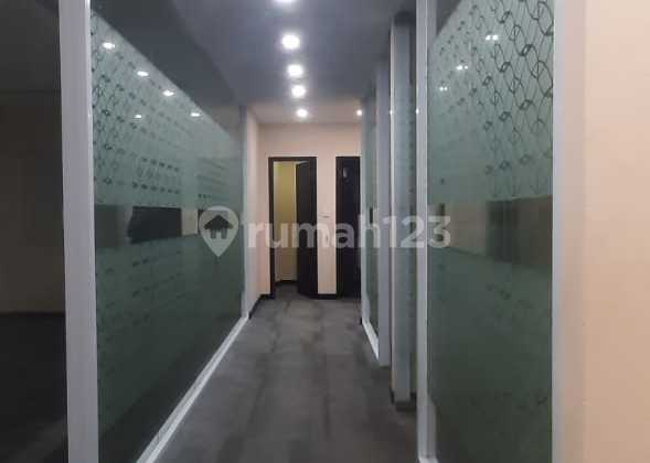 Ruko Main Jaksel: Limited Units on Busy Route.