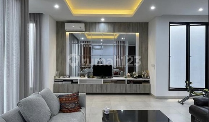 For Sale Semi-Furnished Menteng House