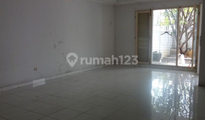 Rumah Komersial Menteng dengan Potensi Usaha Tinggi 2