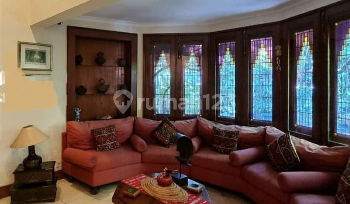 Menteng Villa House in Prime Menteng Area 2