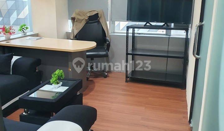 Sewa Fully Furnished Office di Kemang