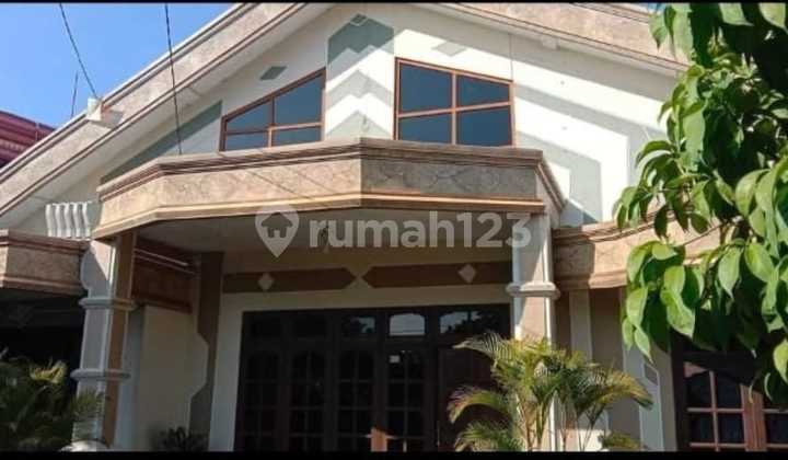 Rumah di Jual 2 Lantai Mewah Cocok Kos-Kosan Rumah di Jual 2 Lantai Mewah Cocok Kos-Kosan