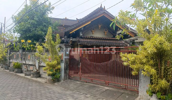 Residential House in Sidakarya with a Peaceful Atmosphere Residential House in Sidakarya with a Peaceful Atmosphere