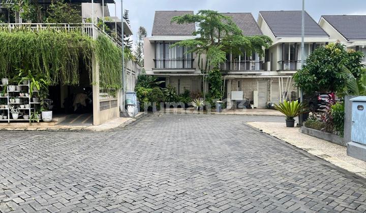 For Sale! Minimalist House in Cassa At Paso Housing, Jagakarsa, South Jakarta.