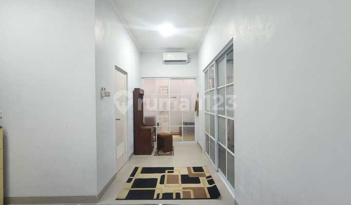 Boarding House, 1 Floor, Ensuite Bathroom in Cinere. 2