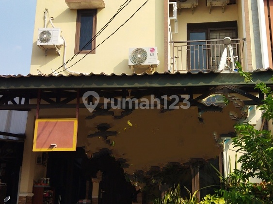Dijual Rumah 2 Lantai di Lembah Hijau Lippo Cikarang Bekasi Dijual Rumah 2 Lantai di Lembah Hijau Lippo Cikarang Bekasi
