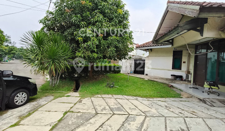 Rumah Luas Butuh Renovasi di Cluster Taman Beverly Lippo Cikarang
