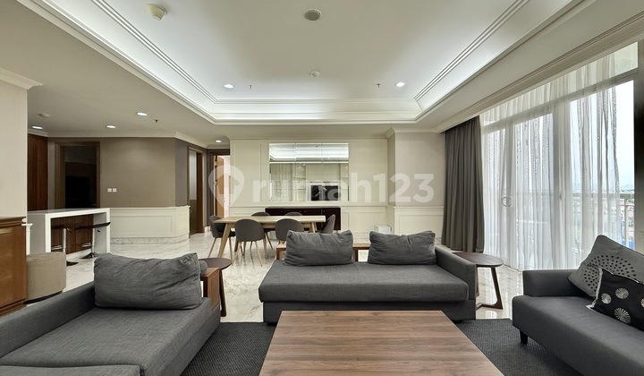 Disewakan Good Unit Botanica - 3 Bedroom Luas dan Mewah