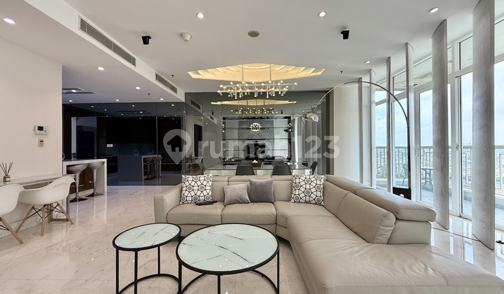 Apartment Botanica For Lease - 3 Bedroom Sangat Luas di Tengah Kota