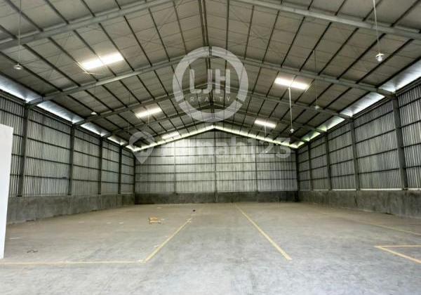 Good Warehouse in Bsb 1