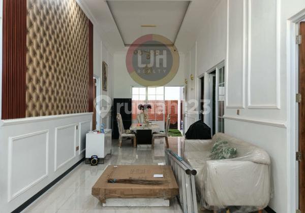 Rumah siap huni di Graha Padma 1