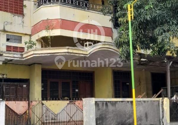 Rumah siap pakai di daerah Tanah Mas 1