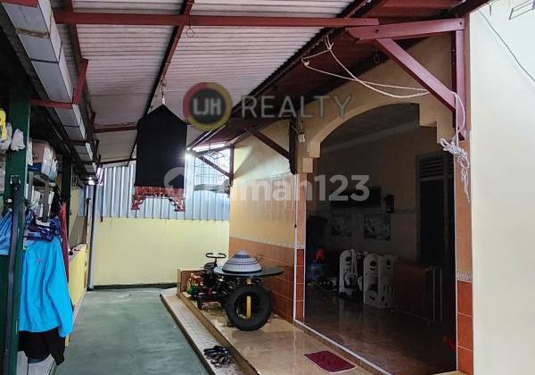 Bangunan Rumah dan Toko di Gemuhblanten 2