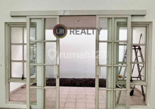 Rumah siap huni di Graha Padma 1