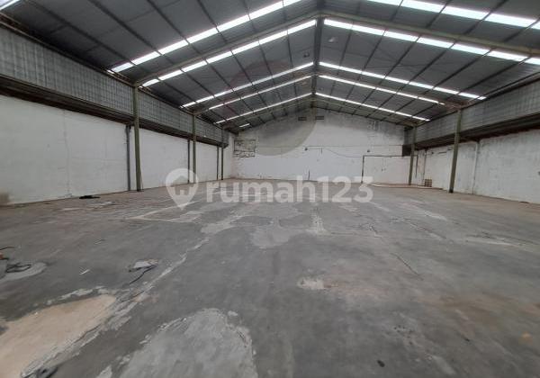 Gudang siap pakai di jalan Suratmo Gudang siap pakai di jalan Suratmo