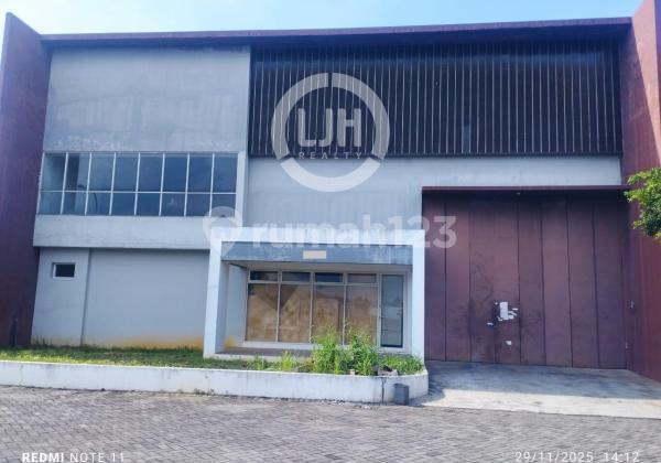 Warehouse and Shophouse in Bsb 1