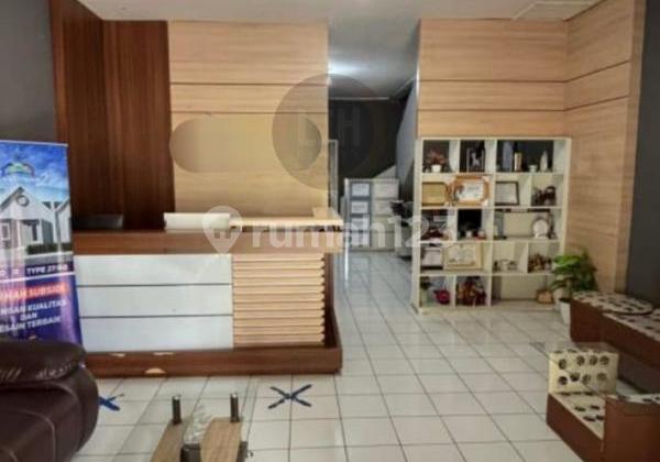 Ready-to-use shophouse in Jatisari Permai 1