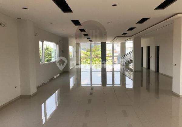 Ruko siap pakai di daerah Kampung Kali 1