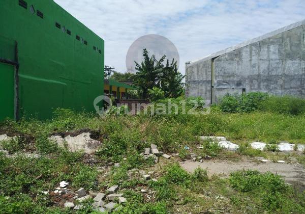 Gudang kecil di jalan Merpati Timur 2