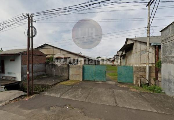 Ready-to-use warehouse in Kapten Wiratno 1