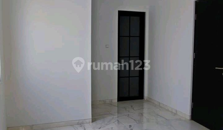 Special 2-Story House in Citraland Surabaya 2