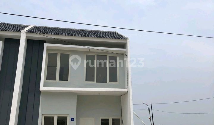 Rumah Hook 2 Lantai Dekat Juanda Surabaya 1