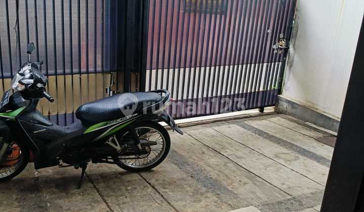 3-Story House, 1.4M in Utan Panjang, Kemayoran, Central Jakarta 3-Story House, 1.4M in Utan Panjang, Kemayoran, Central Jakarta