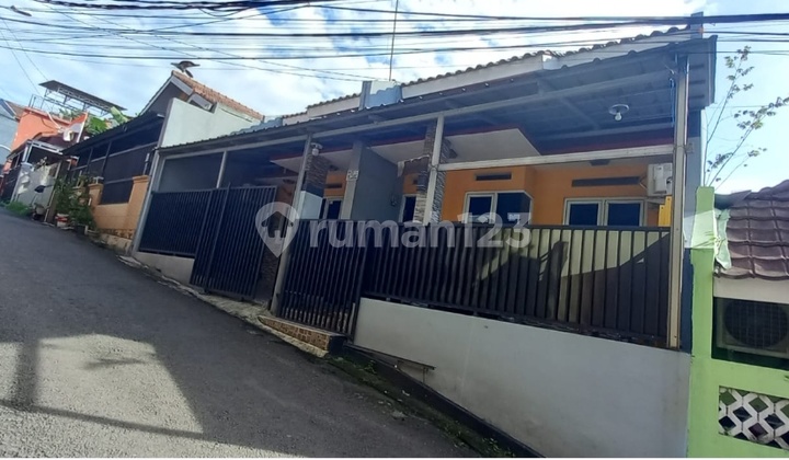 Dua Rumah Second , 980 Jt'an , Chas Only di Cibubur Jakarta Timur