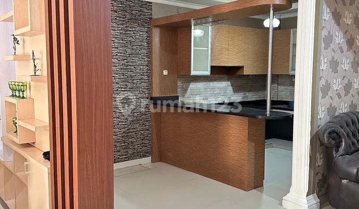 3.5-Story House for Sale 2.5B in Cipondoh, Tangerang 1