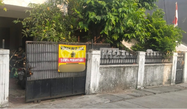 Rumah Second , 1,65 M di Prumnas Klender Jakarta Timur
