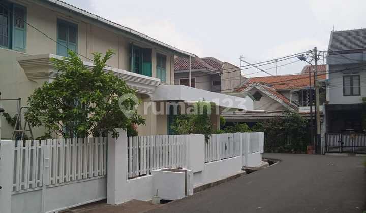 Jual Rugi Rumah Lama 2 LT Hitung Tanah di Rawamangun, Jakarta Timur