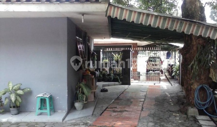 Rumah Second, Harga di Bwh NJOP 5,5Milyar di Jln Dr. Setiabudhi Kota Bandung