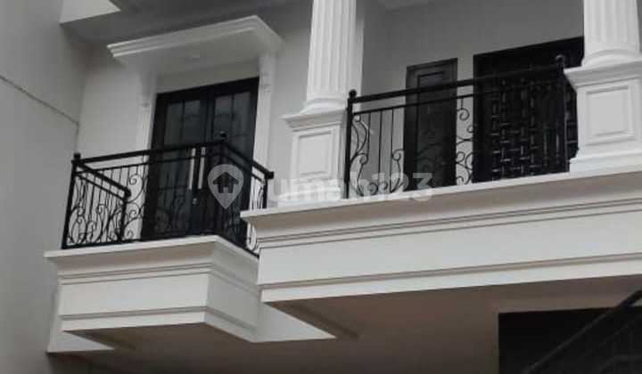 European Townhouse, 2.5M in Jagakarsa, South Jakarta