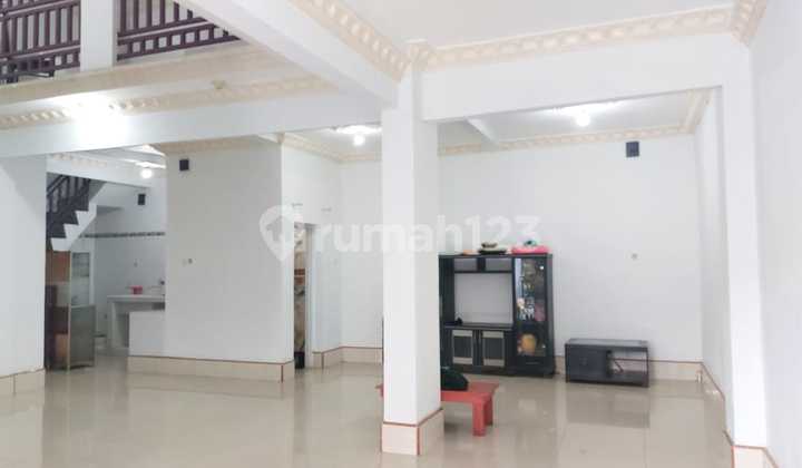 Dijual Rumah Mewah 3 Lantai 2