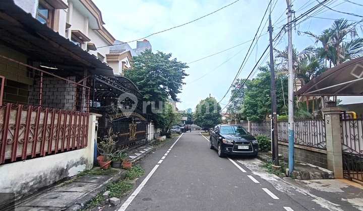 Bidang Tanah Luas 426 M² Berikut Bangunan di Cempaka Putih Barat 2