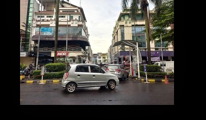 Sebidang Tanah Luas 156 M² Berikut Bangunan Duta Mas I T C Fatmawati