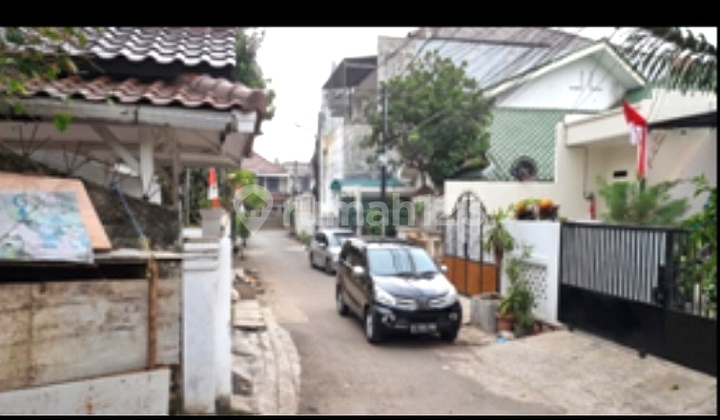 Land Area 166 M² Including Building in Taman Meruya 2