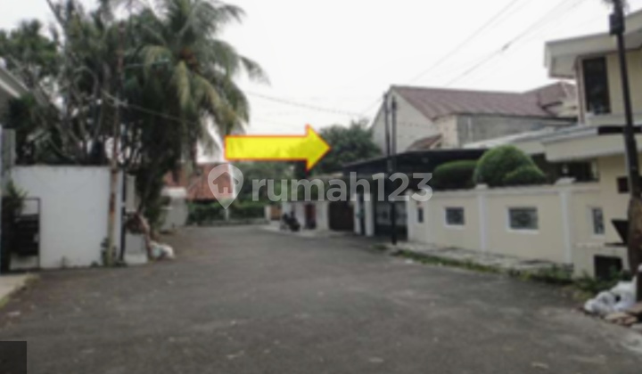 A Plot of Land Area 468 M² with Building in South Cipete