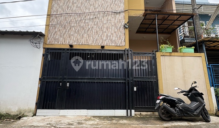 Dijual Rumah 2 Lantai, Bebas Banjir Dijual Rumah 2 Lantai, Bebas Banjir