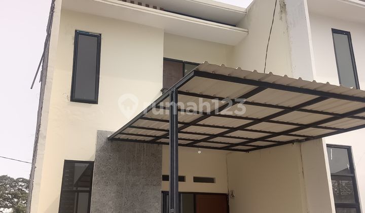 Two-Story House Exclusive Near Deputy Regent 2