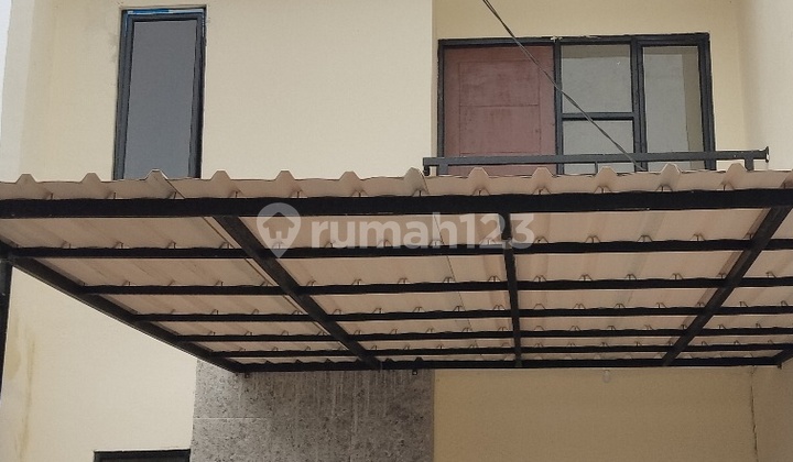 Selangkah ke Jalan Raya Besar dengan Akses Sangat Mudah Selangkah ke Jalan Raya Besar dengan Akses Sangat Mudah