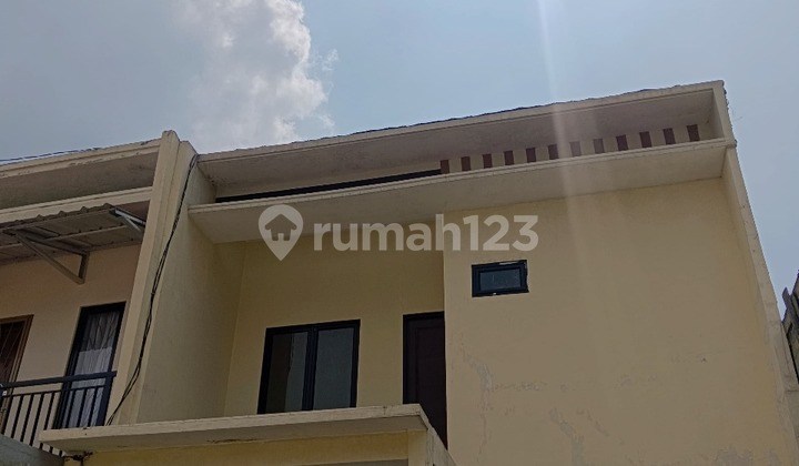 Rumah Dekat Fasilitas Kesehatan di Tempat Strategis