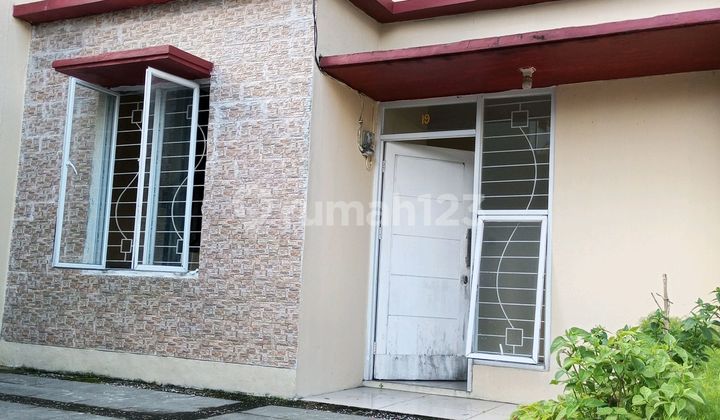 Hunian di Dekat Pinggir Jalan Akses Mudah Kemana Mana