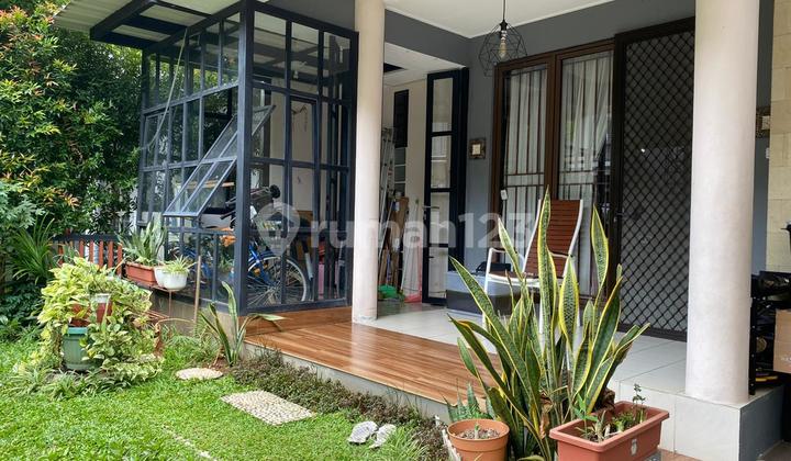 Rumah Bagus di Lokasi Nyaman dengan Harga Yg Menarik Sekali (207)