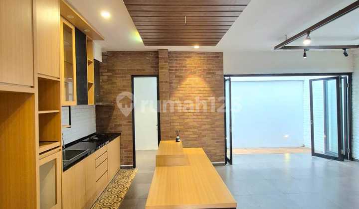 Rumah Modern Dgn Sentuhan Kontemporer Siap Huni di Cluster Favorit Bintaro (694)