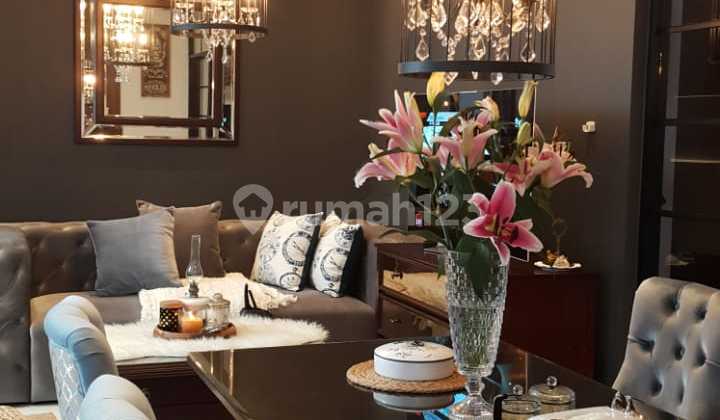 (097) Beautiful House with Attractive Price in Discovery Bintaro 2